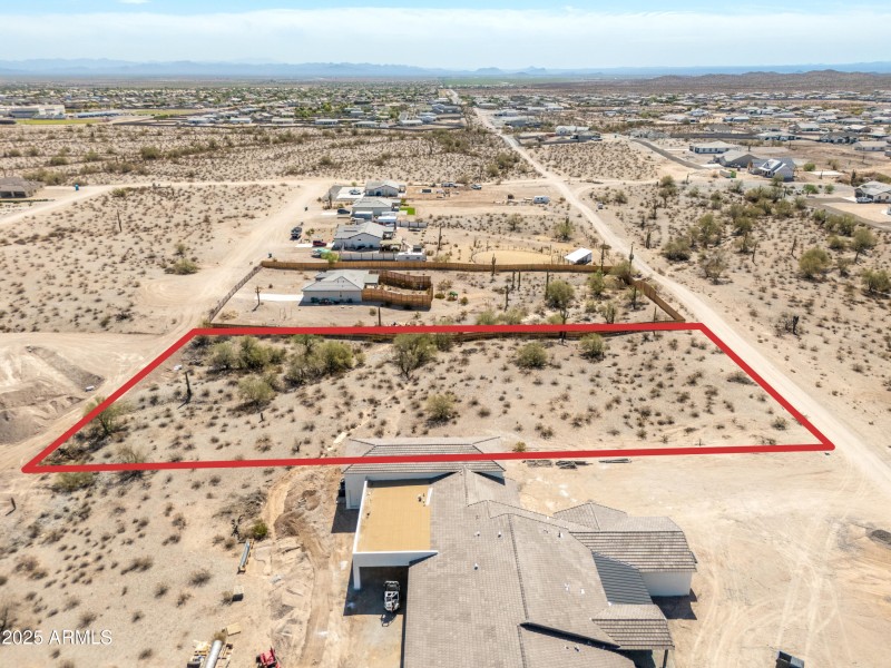 with-outlines_0003_4