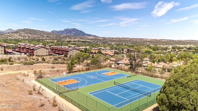 Shoshone Amenities - 07 (1)