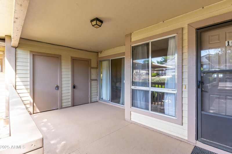 Shoshone Exterior - 02