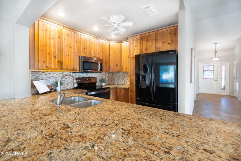 granite counters, updated kitchen