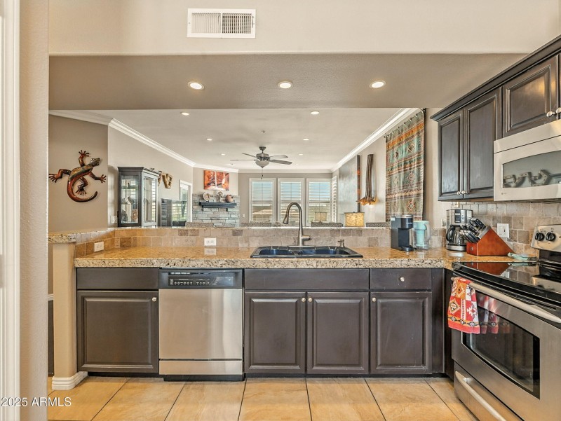 11-web-or-mls-76th-11