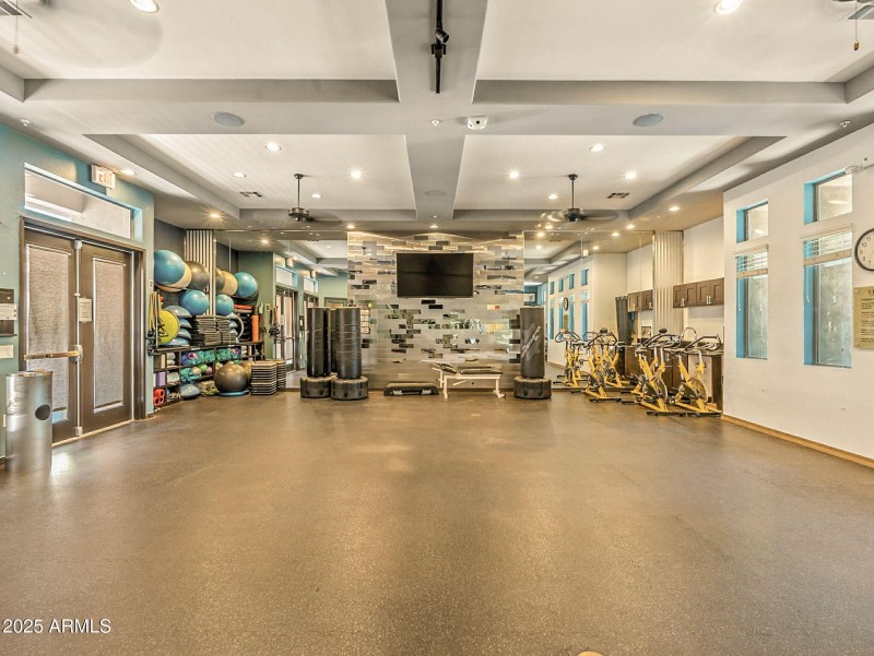 43-web-or-mls-76th-43