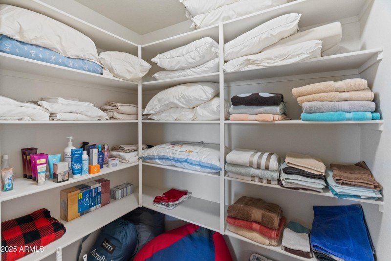 26011 W Tonopah Dr-23