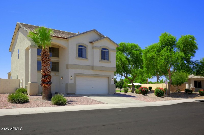 thumbnail_Lisbon Drive (7)