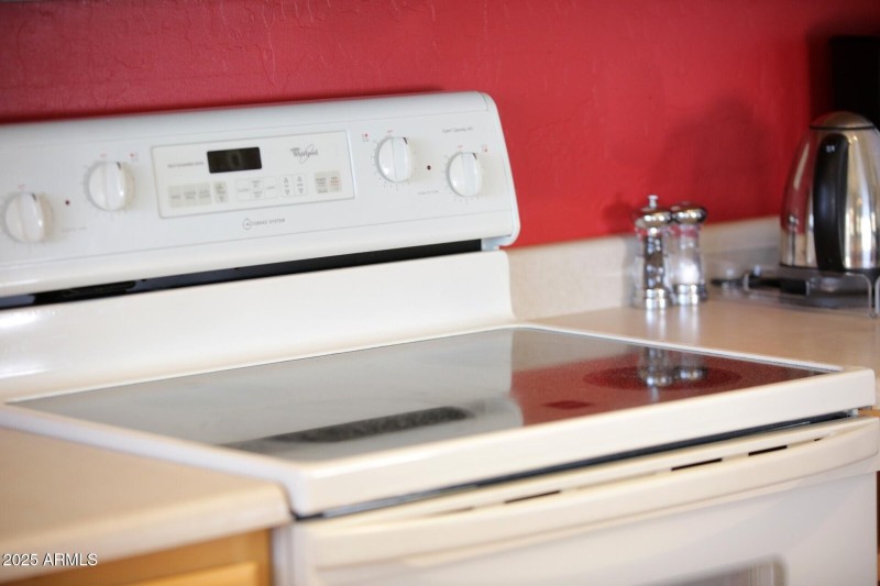 thumbnail_Lisbon Drive (25)