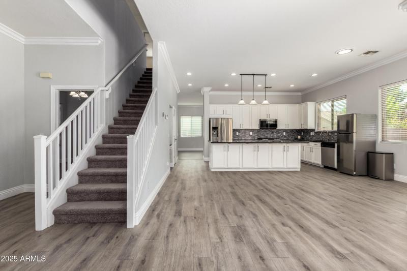 68970a_01 - Kingbird Place