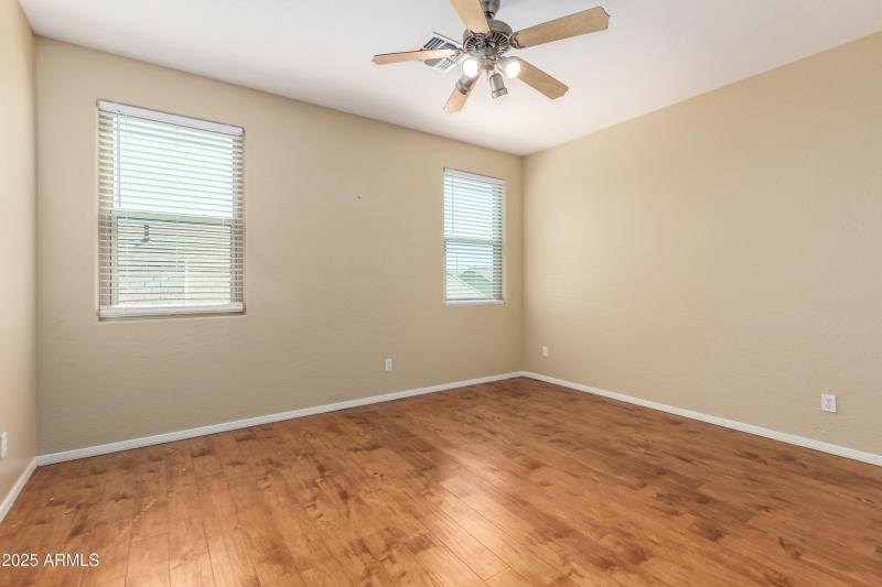 68970a_06 - Kingbird Place