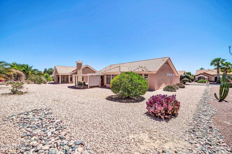 OVER 10,000 SQ. FOOT LOT