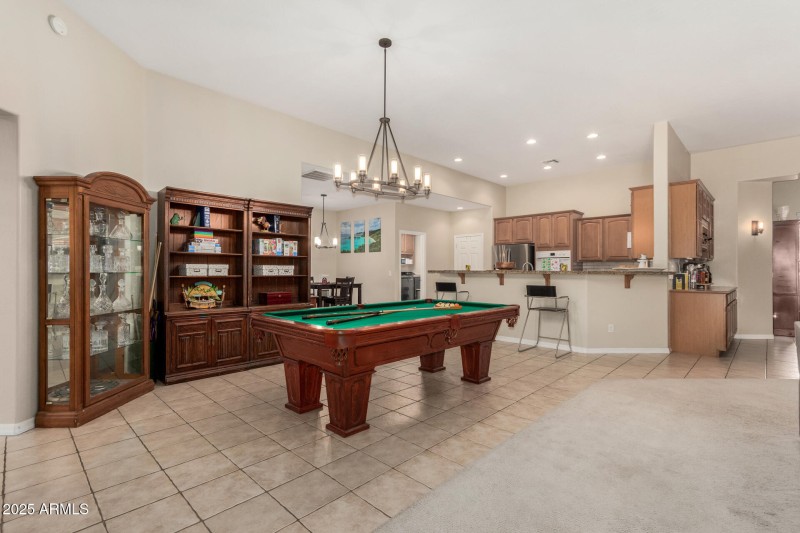 Open space to kitchen