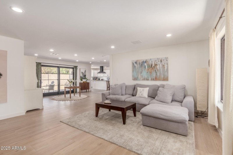Family room to Kitchen