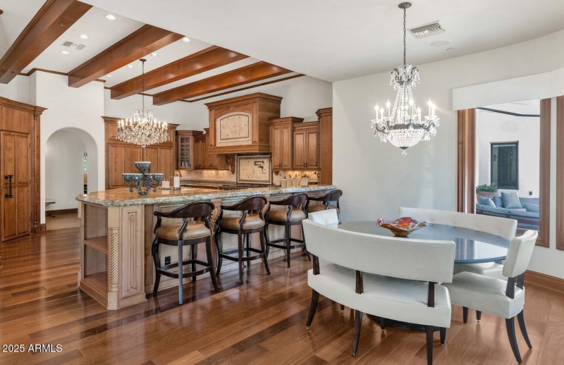 6730 E Sunnyvale Rd-large-016-024-6730 E