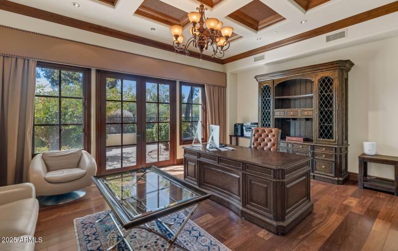 6730 E Sunnyvale Rd-large-027-012-6730 E