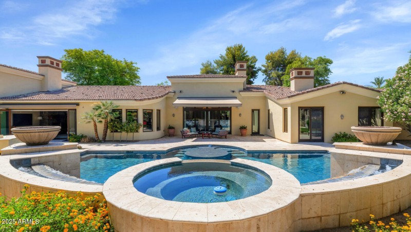 6730 E Sunnyvale Rd-large-052-060-6730 E