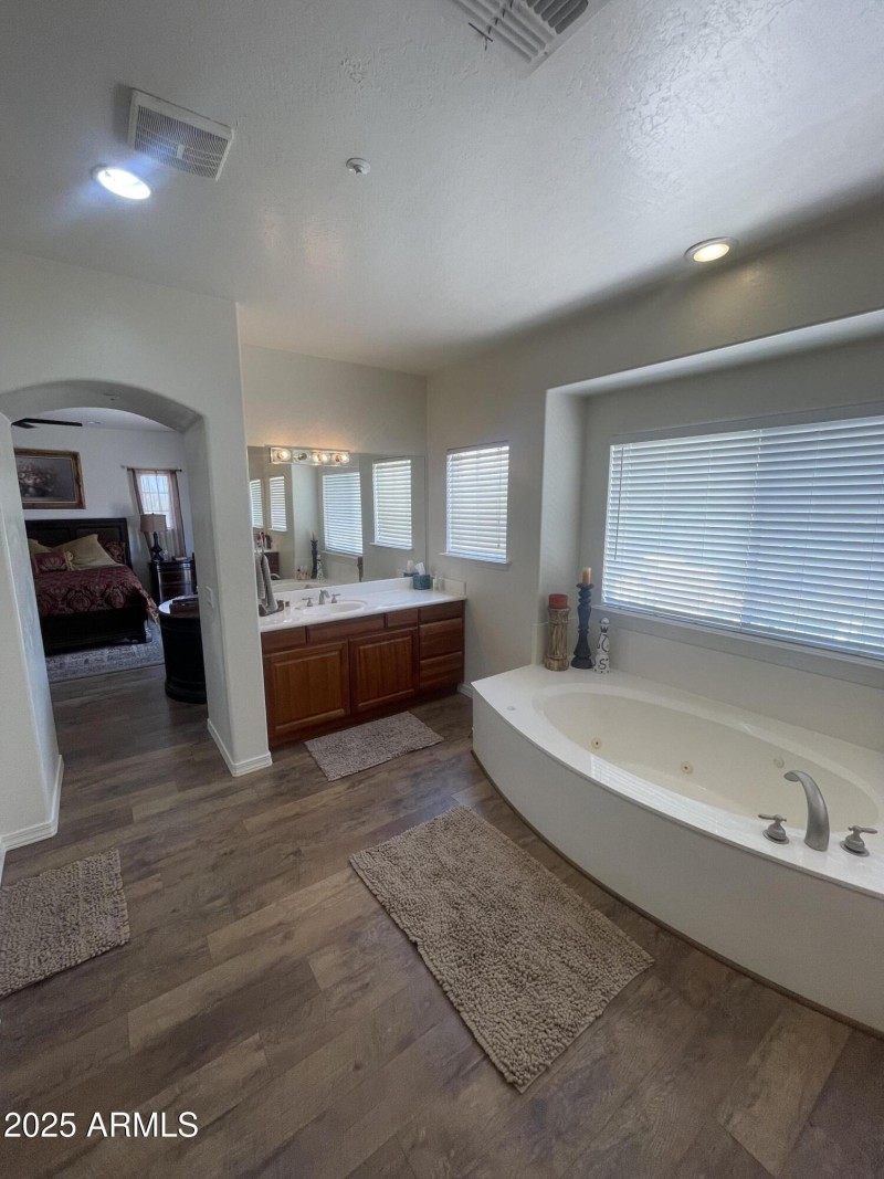 Masterbath.