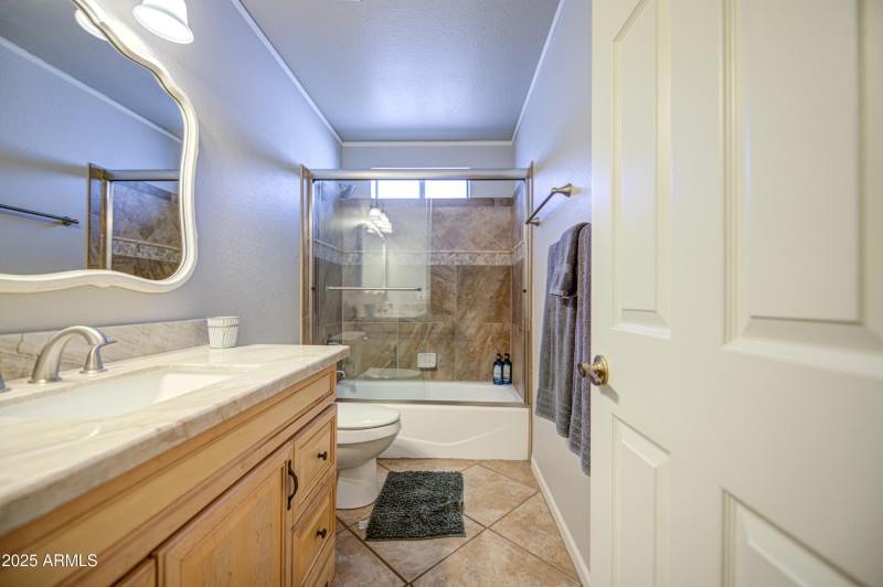 Bathroom 2-pic 1