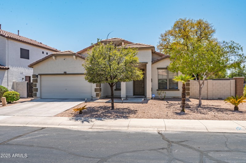 43579 W Sansom Dr-4