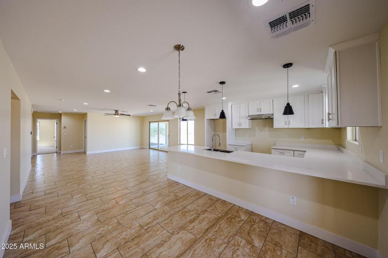 Kitchen/Dining Space