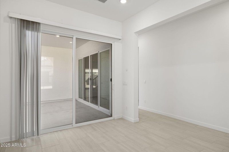 11-web-or-mls-1746-e-questa-dr