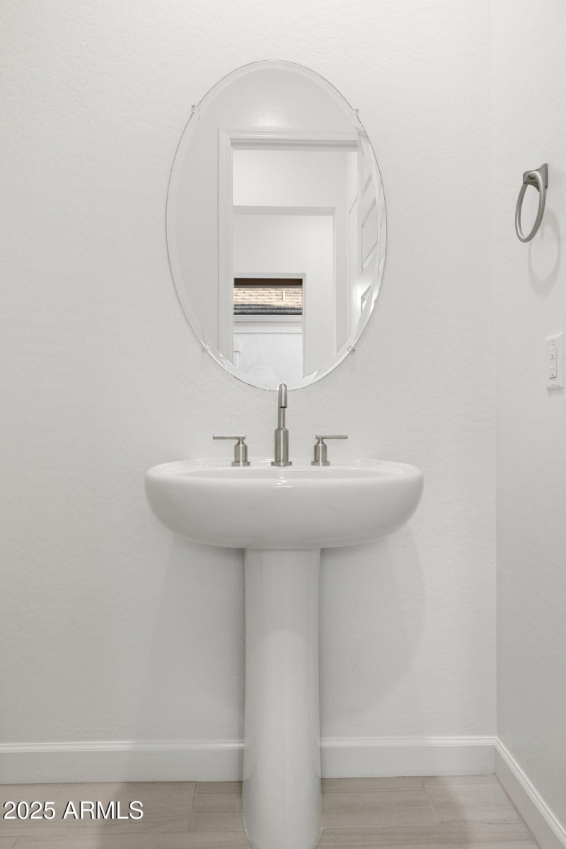 14-web-or-mls-1746-e-questa-dr