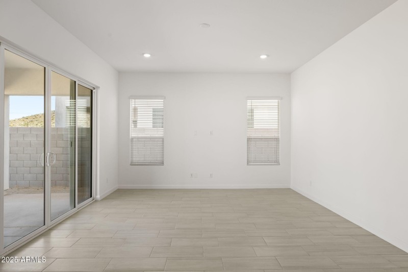 25-web-or-mls-1746-e-questa-dr