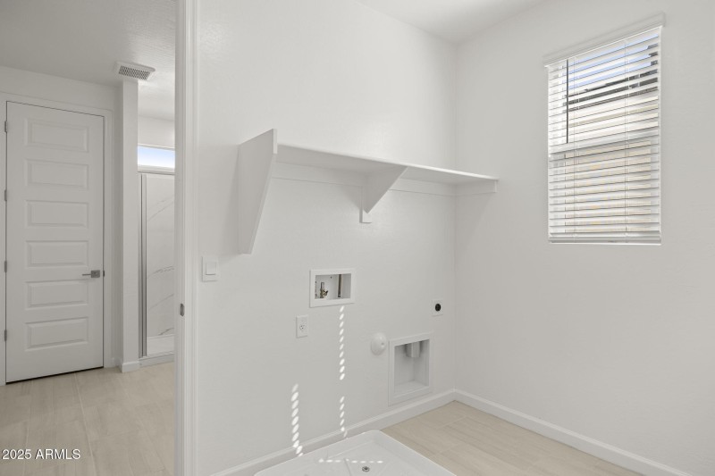 43-web-or-mls-1746-e-questa-dr