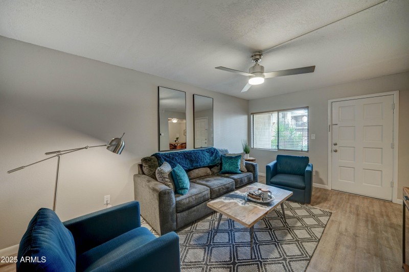 3030 E Clarendon Ave, 16-3