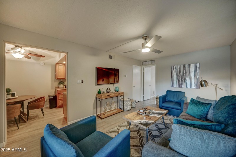 3030 E Clarendon Ave, 16-5