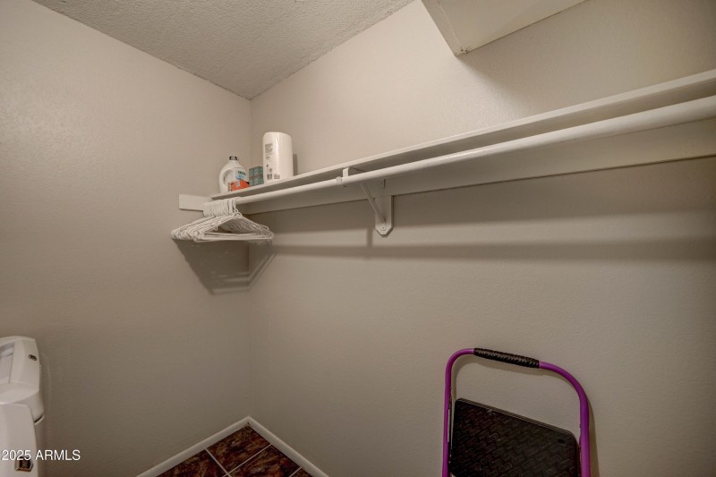 3030 E Clarendon Ave, 16-17