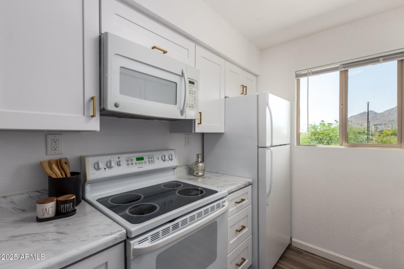 smell the cookies baking?