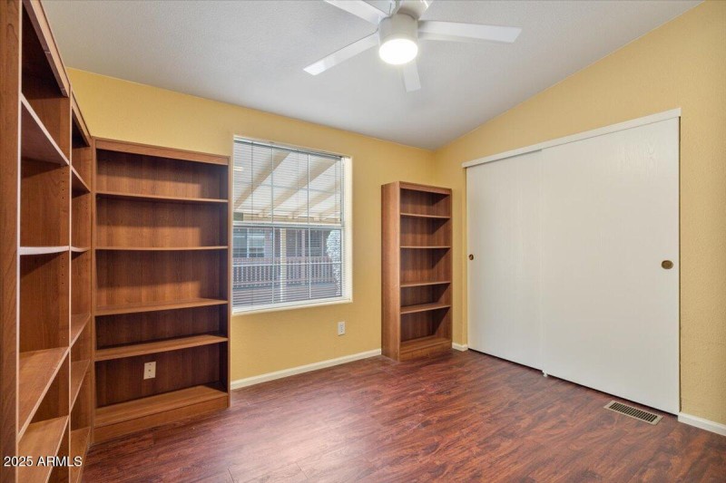 Second guest bedroom with updated floor.