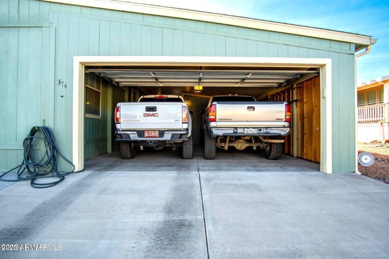 oversize garage