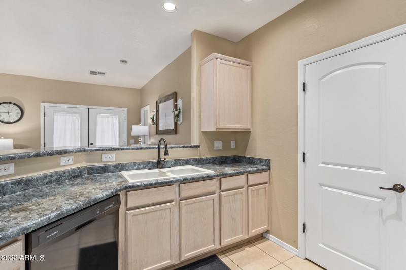 0012-12 - Signal Butte