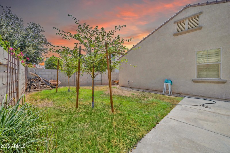 12038 W Davis Ln VT 2