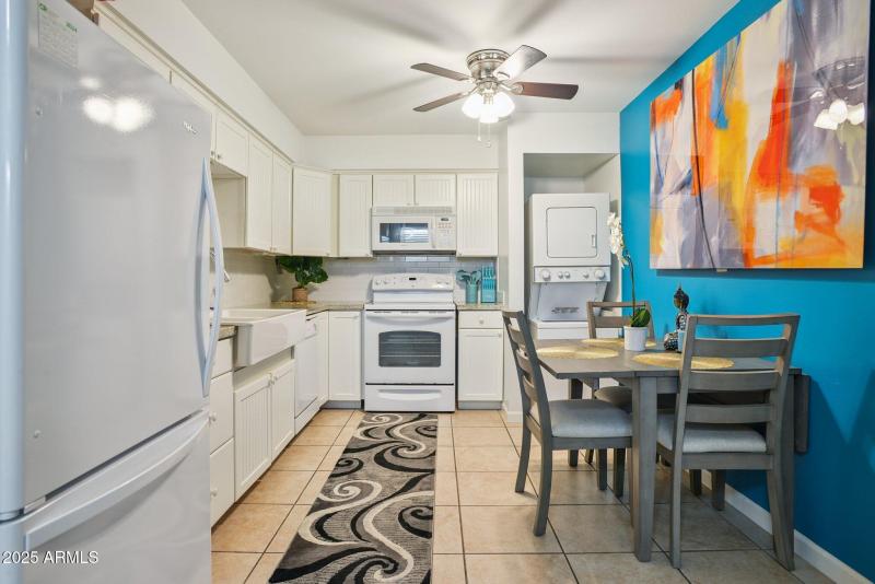 5-web-or-mls-8046-e-oak-st