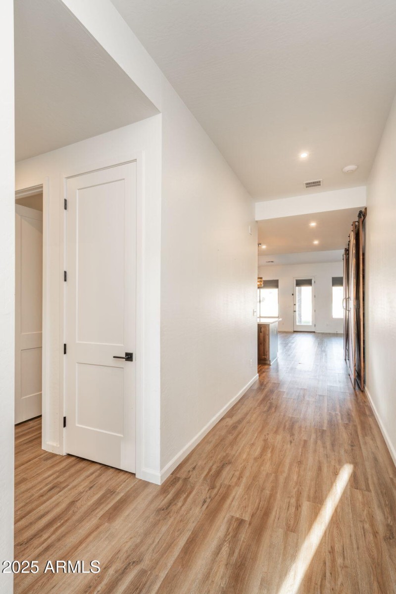 28-web-or-mls-5656-e-killen-loop