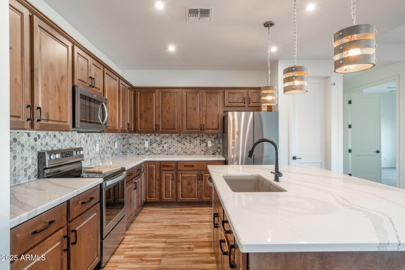 22-web-or-mls-5656-e-killen-loop