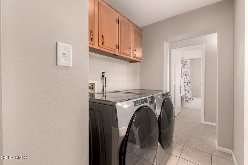 Laundry to Bathroom 1