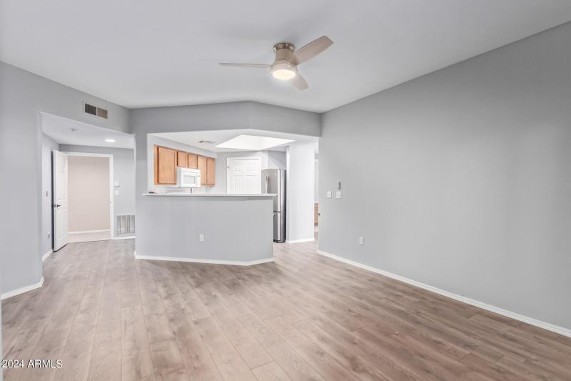 0005-5 - Indian School