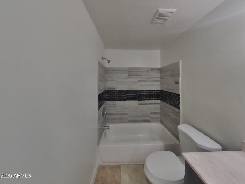 15_pc_sYzEuXfUio_HGOz1GGjMZ_layout_0