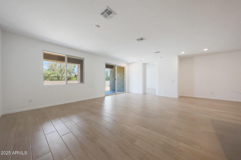 PHX_Landmarke_Lot 1039_Azure_866_Greatro