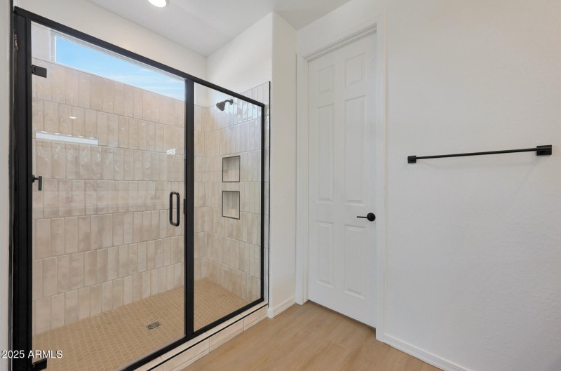 PHX_Landmarke_Lot 1039_Azure_866_ownerss