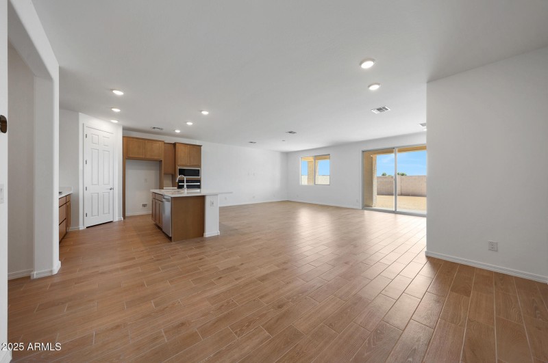 PHX_Landmarke_Lot 1069_AZure_823_Dining