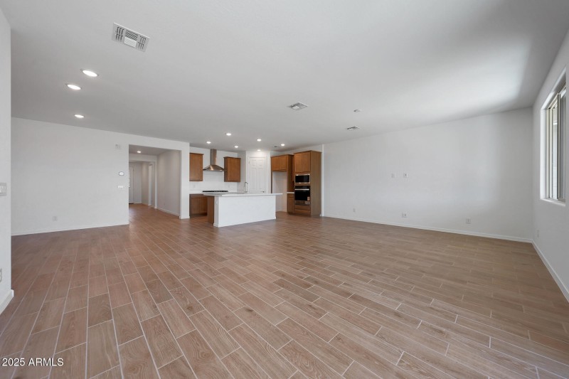 PHX_Landmarke_Lot 1069_AZure_823_Greatro