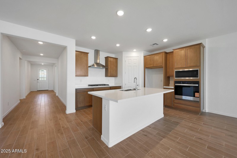 PHX_Landmarke_Lot 1069_AZure_823_kitchen