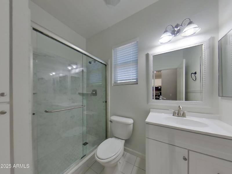 12_pc_o6s8EWUOXb_hGPrKyd8ty_layout_1