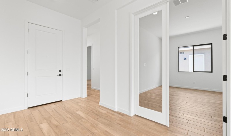 FSVV Homesite #4 Den (Large)