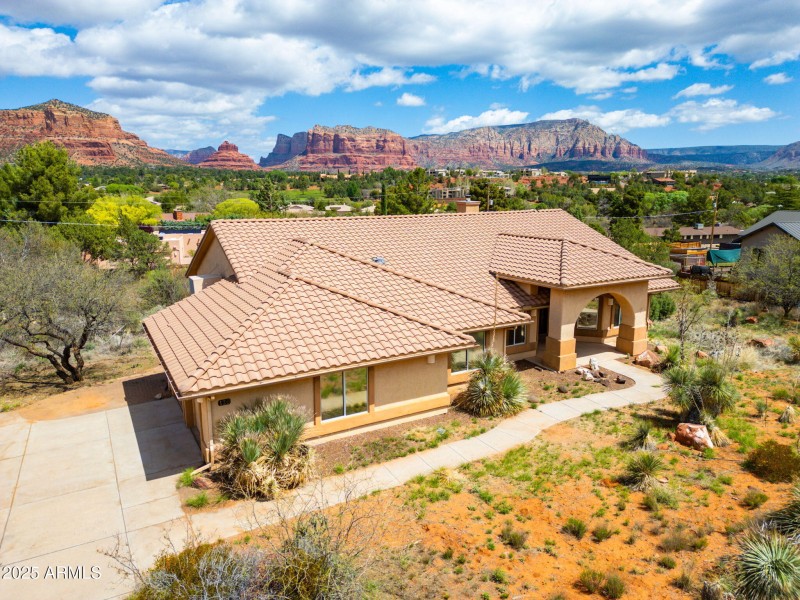 1-web-or-mls-120-appaloosa-dr