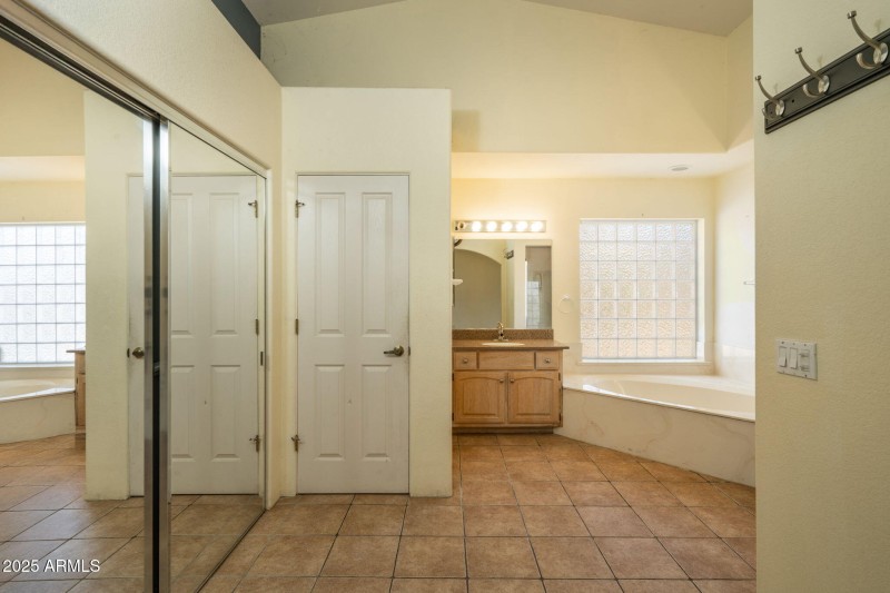 25-web-or-mls-120-appaloosa-dr