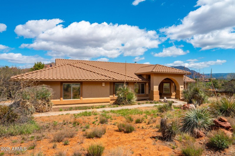 45-web-or-mls-120-appaloosa-dr