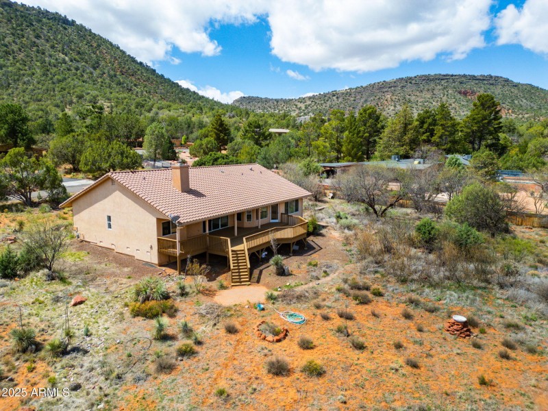 4-web-or-mls-120-appaloosa-dr